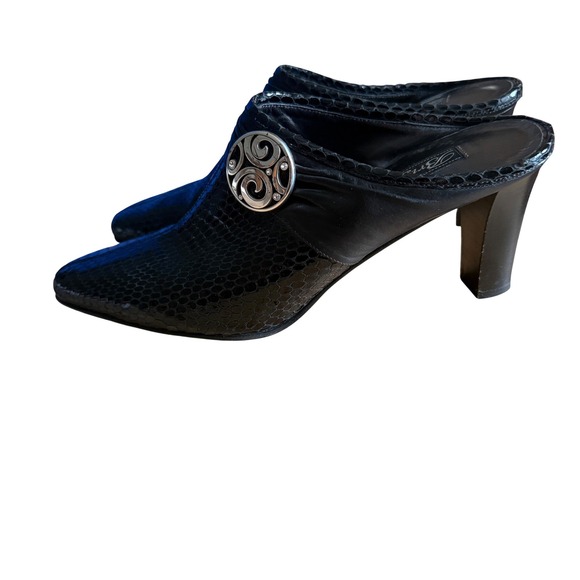 Brighton Vintage Ravish Embossed Leather Heeled Mules 9.5